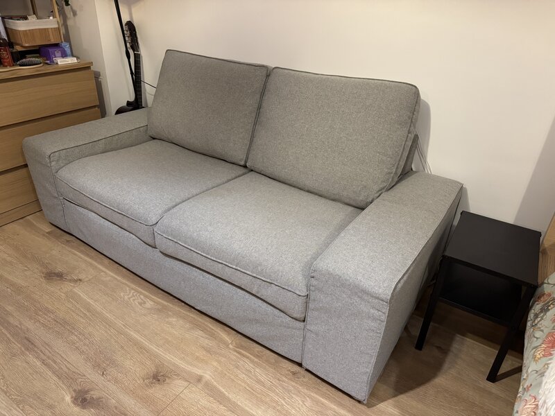 Ofer spre vanzare canapea IKEA KIVIK